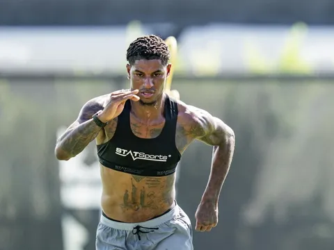 Tương lai bất định, Rashford chăm chỉ rèn thể lực tại Mỹ