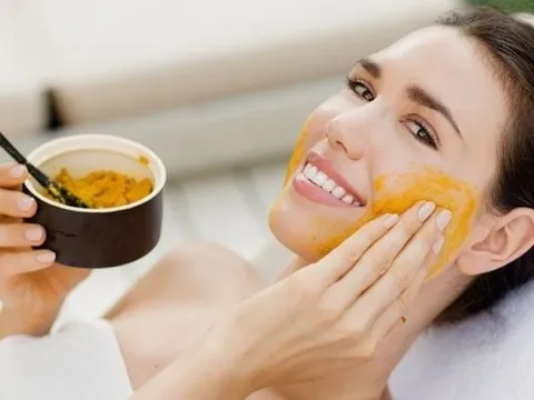 5 cách kết hợp nghệ tươi trong chăm sóc da, hỗ trợ làm sáng và cải thiện vẻ ngoài rạng rỡ