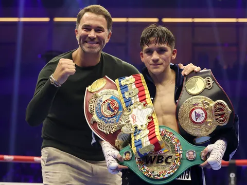 Tại sao phải chờ đợi? Eddie Hearn tiết lộ siêu đại chiến Naoya Inoue vs Bam Rodriguez có thể diễn ra ngay năm 2026