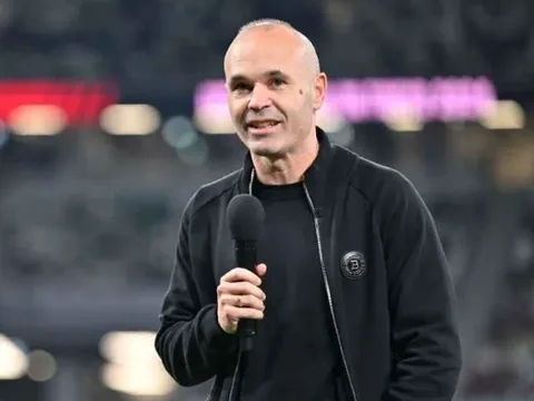 Andres Iniesta chính thức dẫn dắt Gulf United