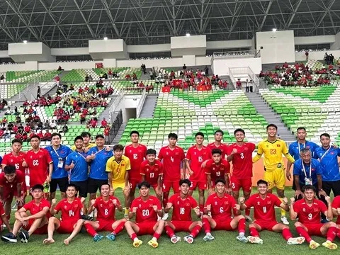 Hạ Timor Leste 3-0, U19 Việt Nam đứng đầu bảng A