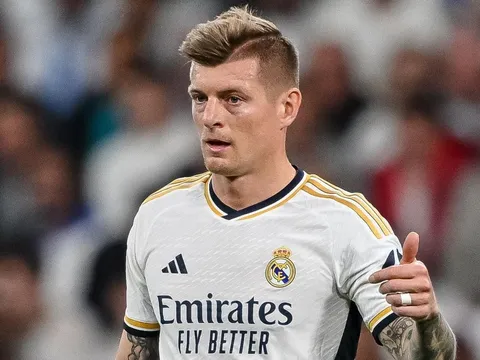 Ngày này năm xưa: Khúc vĩ thanh định mệnh của Kroos và Reus