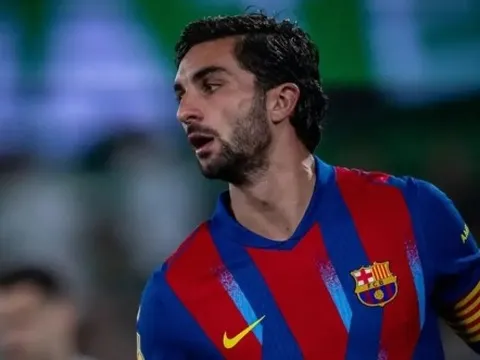 Barca đại tu, Arsenal và Chelsea tranh mua Ferran Torres