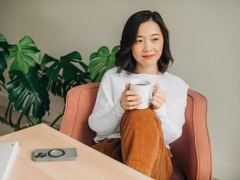 Vì sao có những người phụ nữ không quá xinh đẹp nhưng luôn khiến người khác nhớ mãi?