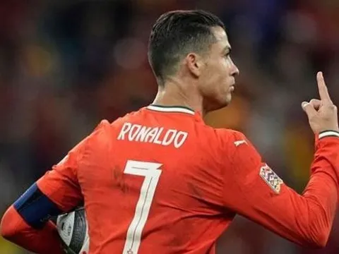 Nhật ký World Cup 2026 tối 3/6: Ronaldo khiến HLV kinh ngạc; Bộ 3 tiền vệ lý tưởng cho ĐT Anh