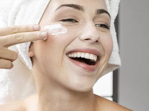 Cách chọn kem dưỡng ẩm phù hợp với từng loại da để phát huy hiệu quả chăm sóc da tối ưu