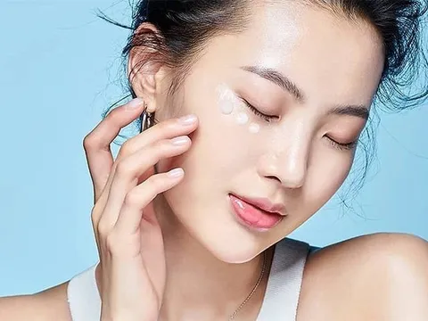 Muốn da đẹp bền vững trước tuổi 30? Đừng bỏ qua 5 bước chăm sóc da quan trọng này