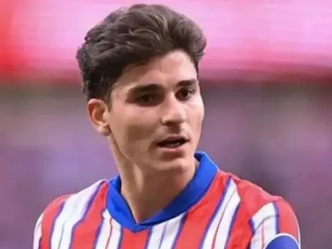 Julian Alvarez từ chối PSG, quyết tâm gia nhập Barca