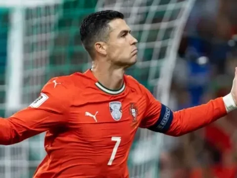Soi trận Bồ Đào Nha vs Chile: Điểm tựa Ronaldo - Fernandes