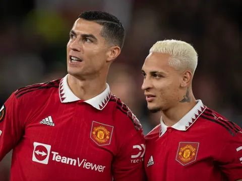 Antony hé lộ lời khuyên của Ronaldo ở trận ra mắt Man Utd