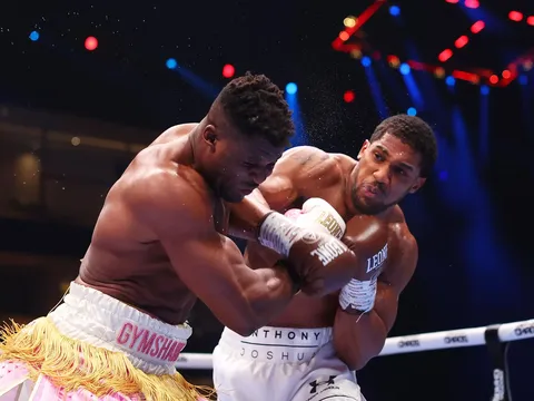 Anthony Joshua úp mở ý định lấn sân MMA: Tại sao tôi không thử sức?