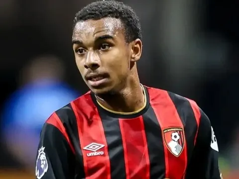 PSG thờ ơ, Arsenal sáng cửa mua sao trẻ Kroupi