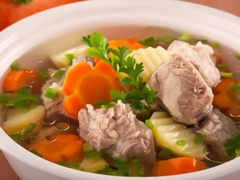Cách nấu canh hầm xương trong veo ngọt nước