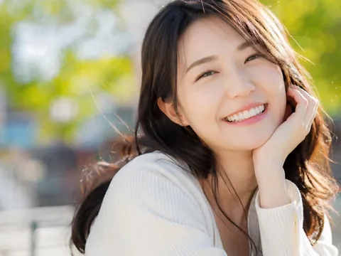Vì sao nụ cười được xem là dấu hiệu tạo thiện cảm và mở ra may mắn?