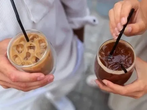 Có nên uống cà phê thay bữa sáng ngay không?