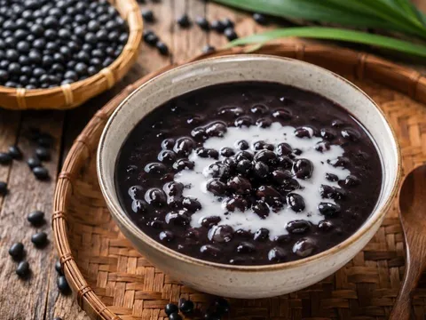 Lỗi phổ biến khiến chè đậu đen không ngon, ninh mãi không mềm: Lưu ngay mẹo làm chè bở tơi không nát