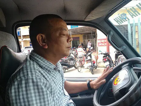 Người đàn ông ở Hà Tĩnh bỏ cả trăm triệu mua ô tô phục vụ miễn phí cho người nghèo