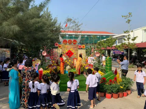 'Vì học sinh thân yêu…'