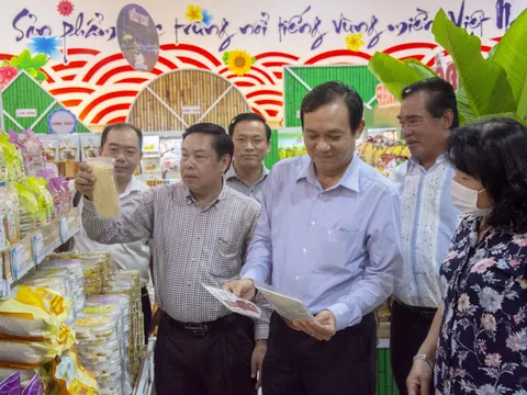 An Giang: Khai trương cụm gian hàng các sản phẩm OCOP của 4 tỉnh ABCD Mekong tại siêu thị Tứ Sơn