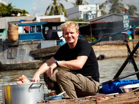 Gordon Ramsay: Top 3 đầu bếp giàu nhất thế giới và tình yêu với ẩm thực Việt