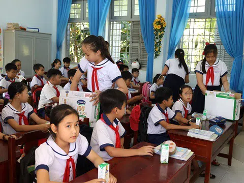 Sữa học đường: Thành công đến từ sự đồng lòng của thầy cô, phụ huynh