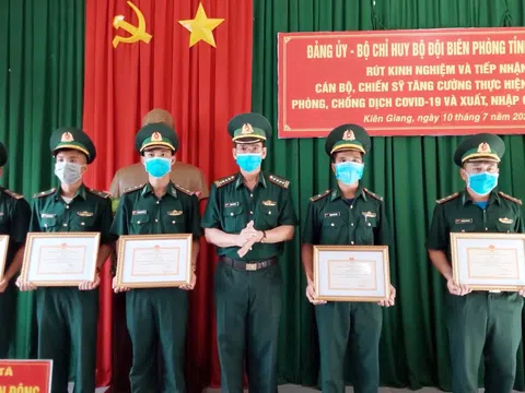 Kiên Giang: Tiếp nhận 40 cán bộ, chiến sĩ tăng cường từ Bộ đội Biên phòng tỉnh Bình Định vào chống dịch COVID-19