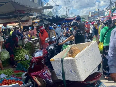 Cà Mau: Không cấm chợ, không đóng cửa siêu thị khi thực hiện giãn cách xã hội