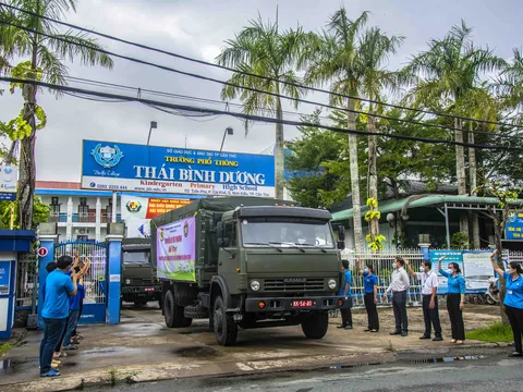 TP Cần Thơ: ‘Chuyến xe yêu thương’ mang 18 tấn hàng hóa, rau củ đến với ngành GD&ĐT tỉnh Bình Dương và TP Hồ Chí Minh