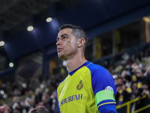 Chưa kịp ghi bàn, Ronaldo đã báo tin cực xấu đến Al Nassr