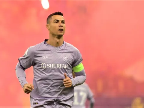 Đang ở Al Nassr, Ronaldo ra yêu cầu bất ngờ với 4 cầu thủ Man United