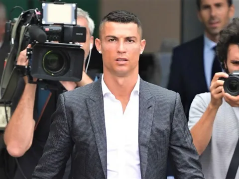 Tin MU hôm nay 2/2: Ronaldo nhận tin xấu, Quỷ đỏ thẳng tiến vào chung kết Carabao Cup