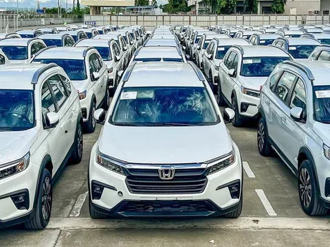 Honda BR-V cập bến Việt Nam, sẵn sàng ra mắt đấu Mitsubishi Xpander