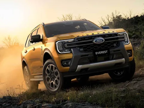 Ford Everest Wildtrak 2023 ra mắt – nung nóng phân khúc SUV hạng D