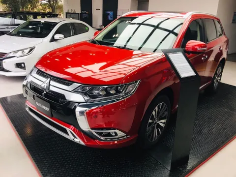 Loạt xe Mitsubishi nhận ưu đãi lớn trong tháng 2: giảm phí trước bạ, tặng phụ kiện