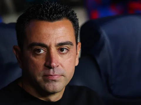 HLV Xavi khẳng định sự 'vô đối' của Man United