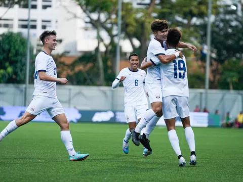 'Nhà vua tự xưng ĐNÁ' gây bất ngờ lớn trước thềm SEA Games 32