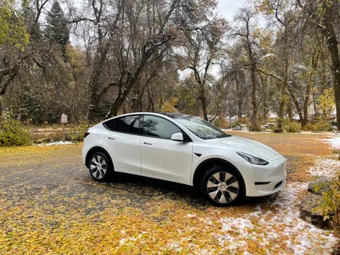 Tesla Model Y đứng trước tình trạng khan hàng khi không còn xe để bán