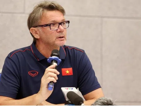 HLV Troussier được giao chỉ tiêu nào tại SEA Games 32?