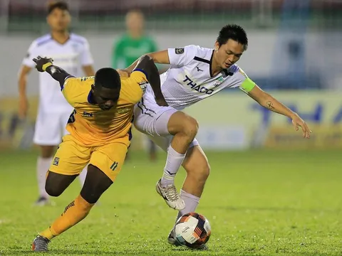 CĐV phản ứng bất ngờ về trận cầu tâm điểm giữa HAGL và 'đại gia V-League'