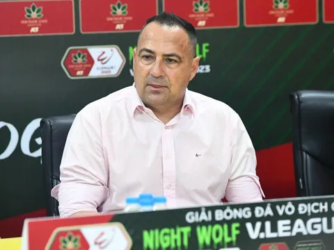 HLV CAHN nói gì sau trận thua thứ 2 liên tiếp tại V-League?