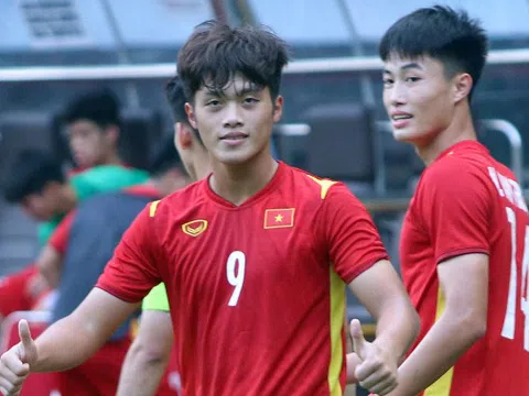 Đang dự giải châu Á, sao trẻ U23 Việt Nam nhận 'mệnh lệnh' từ HAGL