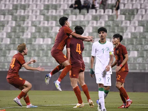 VIDEO: Thái Lan khiến nhà ĐKVĐ U23 châu Á choáng váng