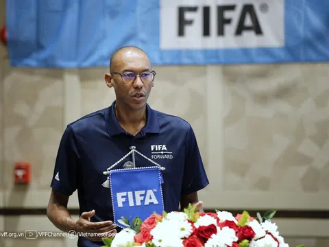 FIFA gặp gỡ AFC, bóng đá Việt Nam hưởng lợi