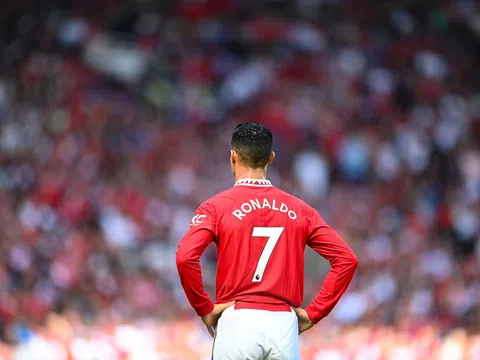 Ronaldo có nhận được huy chương khi Man United vô địch Carabao Cup không?