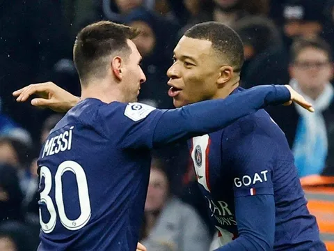 Mbappe được ví như cầu thủ đến từ hành tinh khác khi trở thành chân sút hay nhất lịch sử PSG