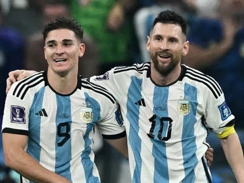 Messi 'chơi lớn' tri ân đồng đội và nhân viên ở ĐT Argentina sau chức vô địch World Cup 2022