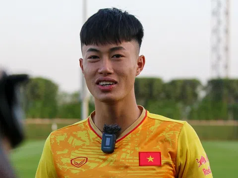 Tiền vệ U23 Việt Nam tiết lộ điều bất ngờ về HLV Philippe Troussier