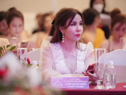 Á hậu Phan Phương ‘gây thương nhớ’ tại buổi họp báo Hoa hậu Quý bà Việt nam Toàn cầu 2022