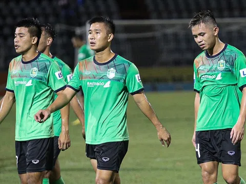 Một đội bóng Việt Nam chính thức bỏ giải