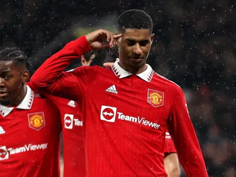 Dù thắng hay thua, Rashford vẫn khiến 'siêu trung vệ' của Liverpool phải 'khóc thét'